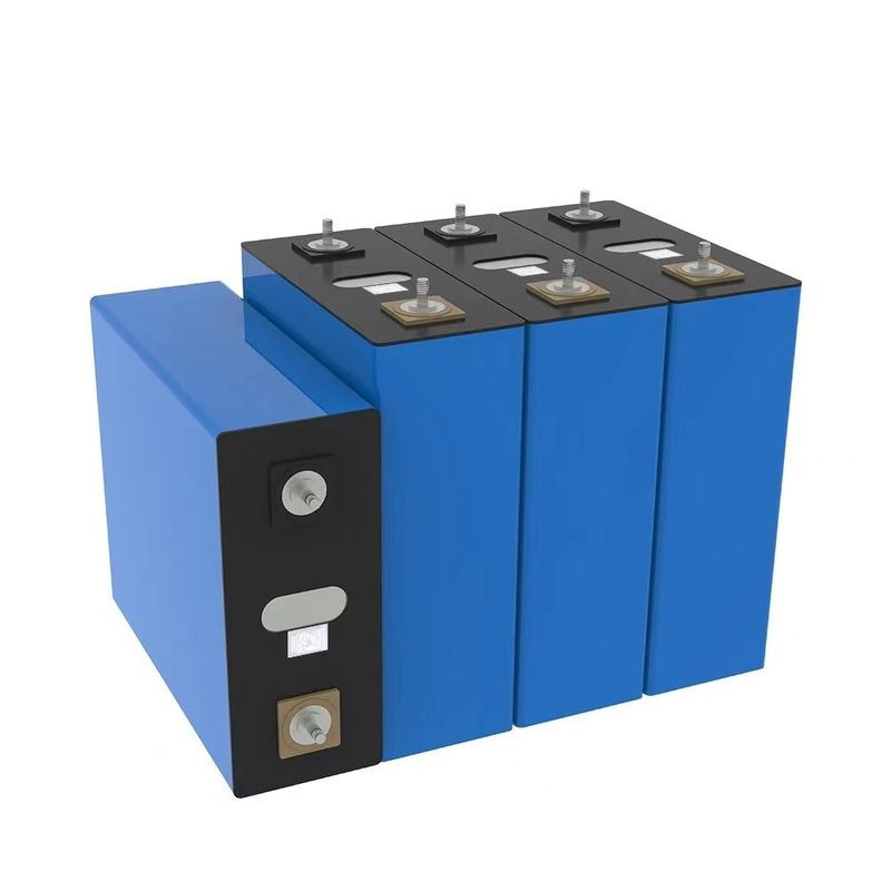 Προσαρμοσμένη 3.2V 100Ah LifePo4 μπαταρία ιόντων λιθίου OEM/ODM Αποδεκτή θερμοκρασία φόρτισης 0.C~65.C